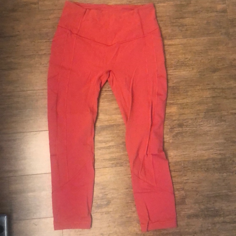 EUC cropped lululemon tights